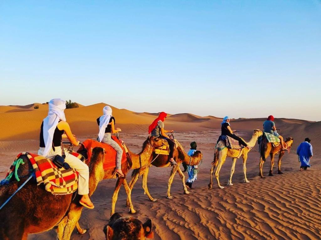 Desert Bivouac Mhamid Екстериор снимка